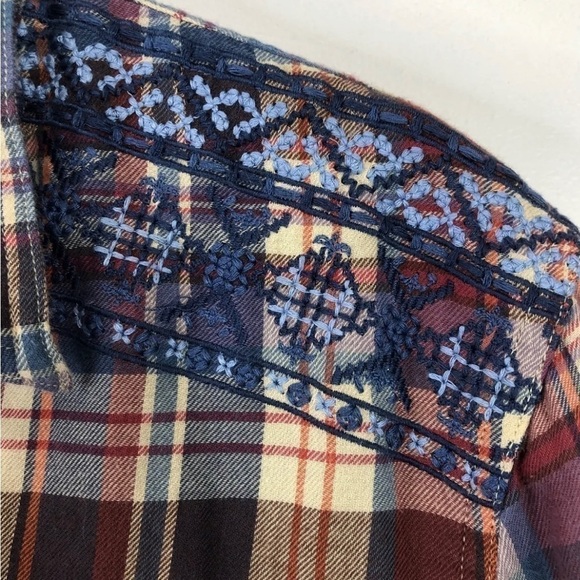 Chaps Women’s Petite Blue Cream Red Plaid Embroidered ButtonUp Western Sz XL EUC - Picture 6 of 11